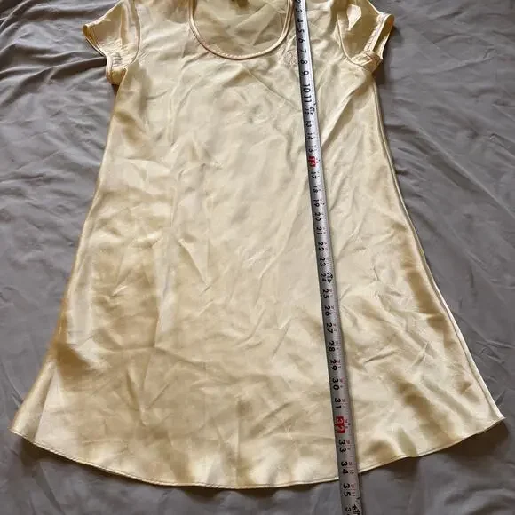 Jones New York Satin Sleep Shirt Nightgown Size Large Cream Yellow Cap Sleeve - Picture 8 of 11